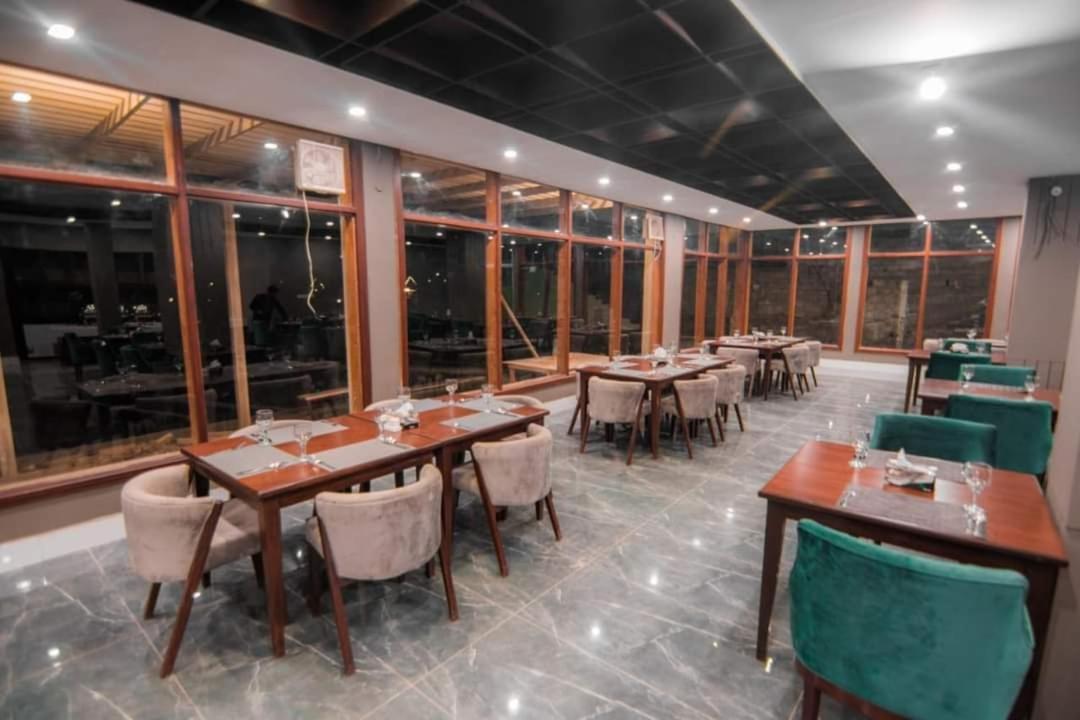 Tibet Hotel Skardu Exterior foto